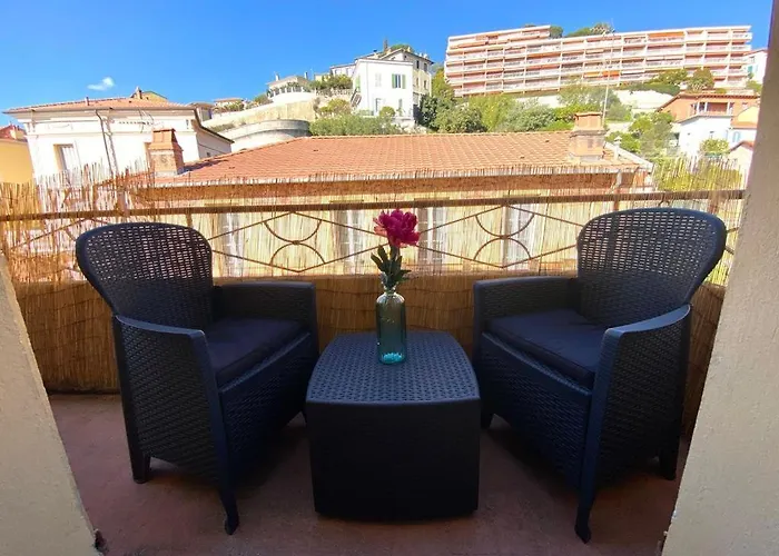 2 Pieces Centre Menton